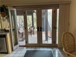 Photo #5: 2680618 Listing