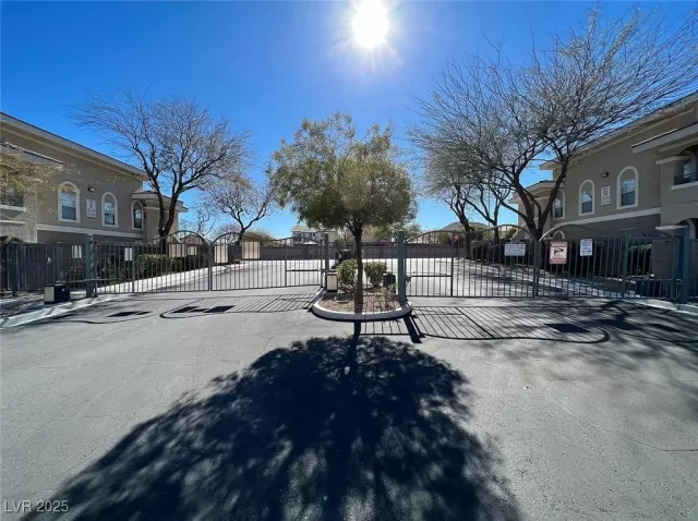 MLS: 2680672 Condo For Sale