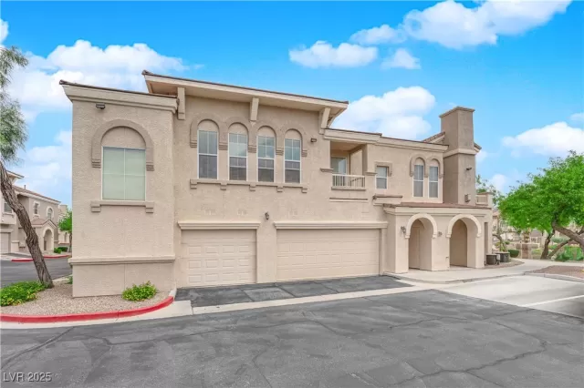 MLS: 2680676 Condo For Sale