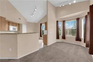 Photo #2: 2680676 Listing 