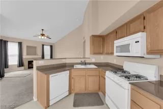 Photo #5: 2680676 Listing 