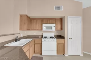 Photo #6: 2680676 Listing 