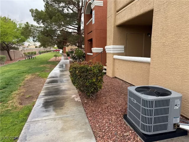 MLS: 2680693 Condo For Sale