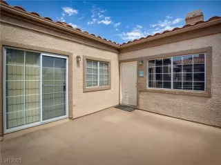 Photo #2: 2680702 Listing