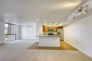 Photo #2: 2680708 Listing