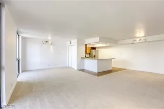 Photo #6: 2680708 Listing