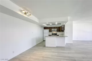 Photo #2: 2680709 Listing