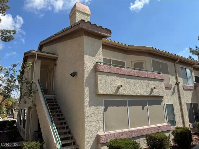 MLS: 2680726 Condo For Sale