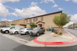 Photo #2: 2680739 Listing 