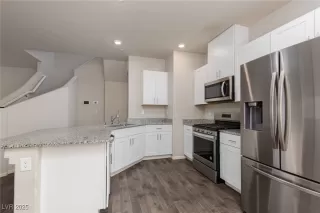 Photo #6: 2680739 Listing 
