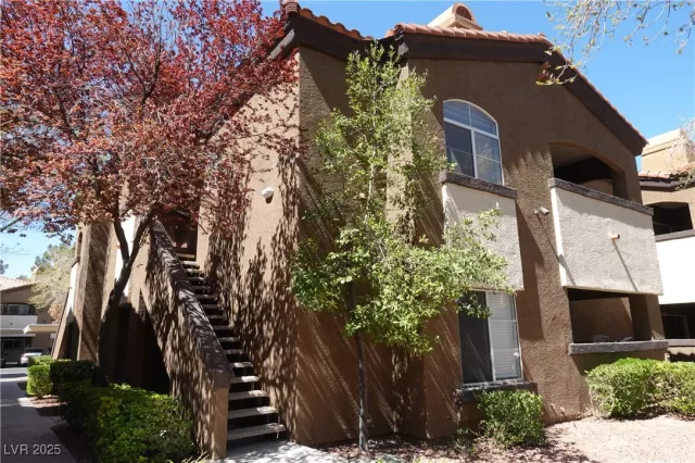 MLS: 2680743 Condo For Sale