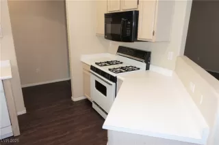 Photo #5: 2680743 Listing 