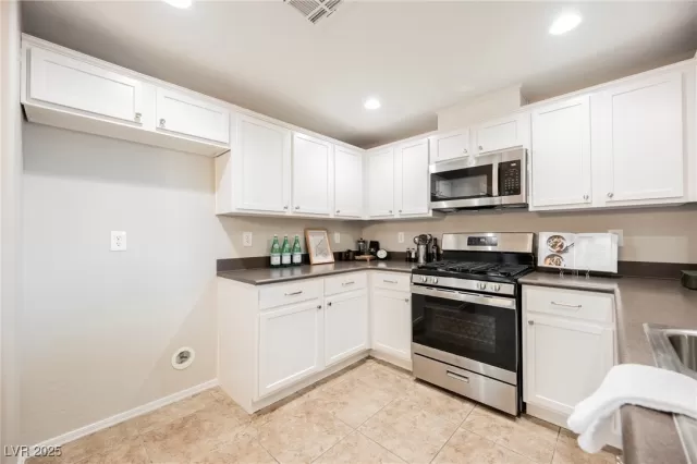 MLS: 2680751 Condo For Sale