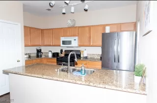 Photo #5: 2680765 Listing 