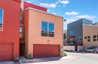 Photo #3: 2680784 Listing 