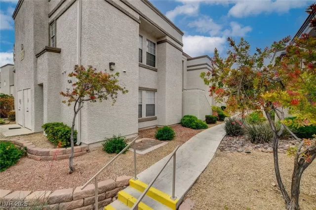 MLS: 2680790 Condo For Sale