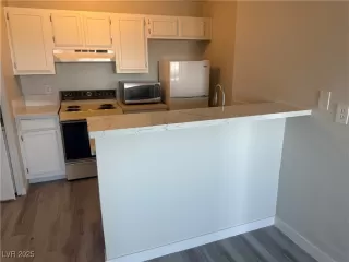 Photo #4: 2680796 Listing 