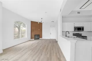 Photo #1: 2680808 Listing