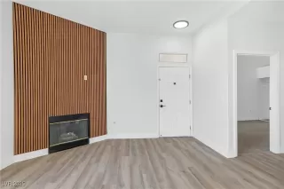 Photo #4: 2680808 Listing