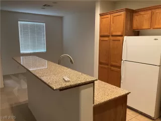 Photo #4: 2680880 Listing 