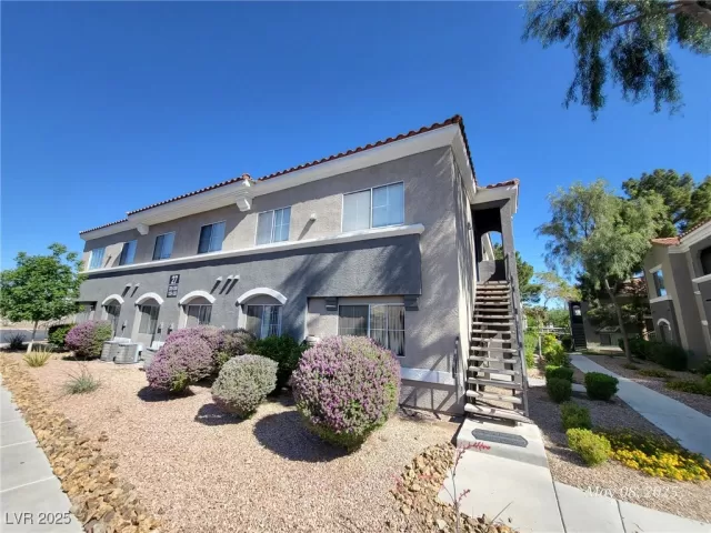 MLS: 2680898 Condo For Sale