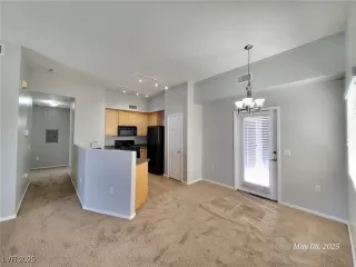 Photo #2: 2680898 Listing 