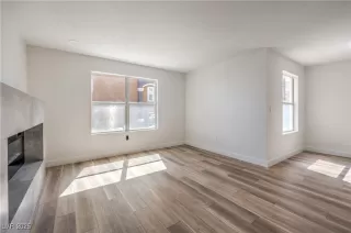 Photo #2: 2680930 Listing 