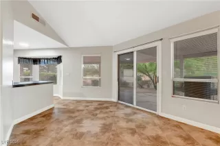 Photo #4: 2680955 Listing 