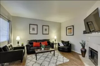 Photo #2: 2680984 Listing