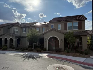 Photo #1: 2681014 Listing 