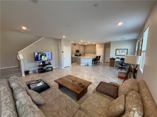 Photo #3: 2681014 Listing 