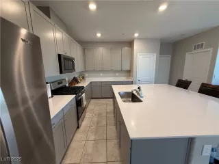 Photo #6: 2681014 Listing 