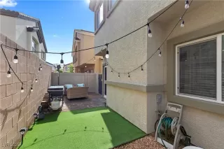 Photo #2: 2681039 Listing