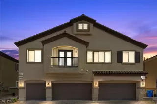 Photo #3: 2681039 Listing