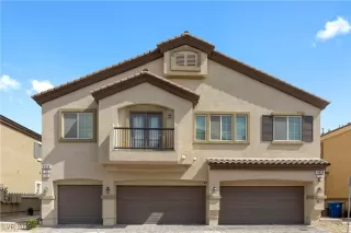 Photo #4: 2681039 Listing