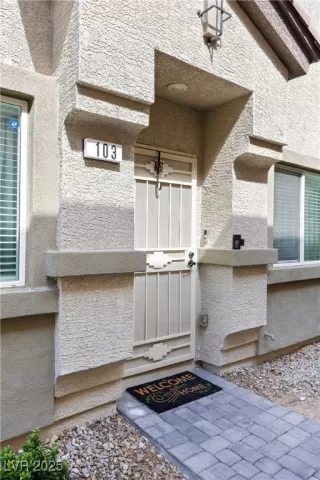 Photo #5: 2681039 Listing