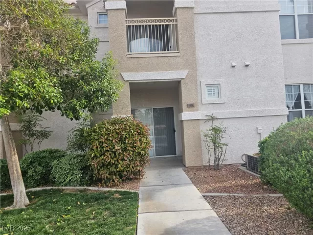 MLS: 2681040 Condo For Sale