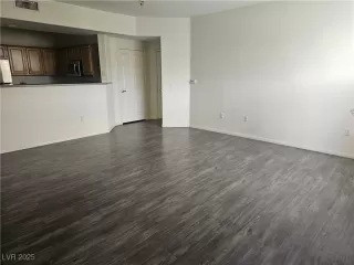 Photo #1: 2681040 Listing 