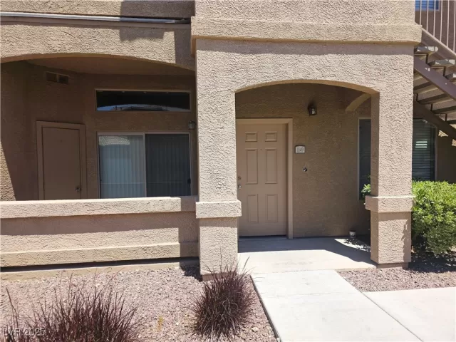 MLS: 2681042 Condo For Sale