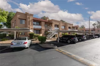 Photo #1: 2681043 Listing