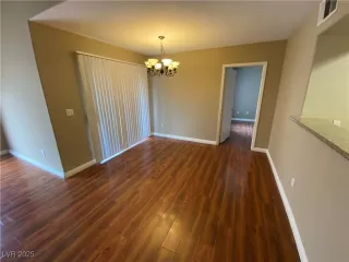 Photo #3: 2681051 Listing 