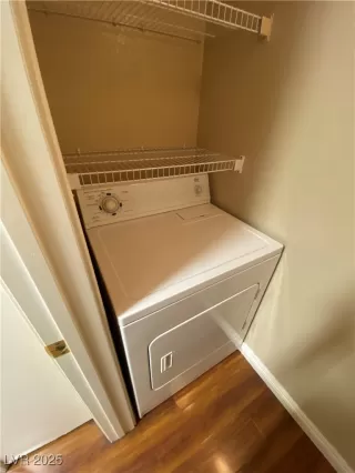 Photo #6: 2681051 Listing 