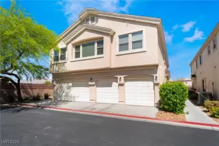 Photo #1: 2681083 Listing