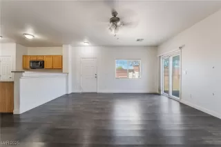 Photo #6: 2681083 Listing