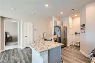 Photo #4: 2681089 Listing