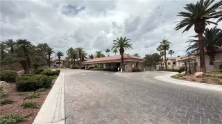 Photo #2: 2681099 Listing