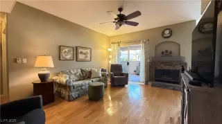 Photo #5: 2681099 Listing