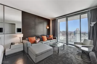 Photo #1: 2681116 Listing 