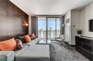 Photo #2: 2681116 Listing 