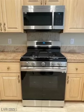 Photo #6: 2681155 Listing 